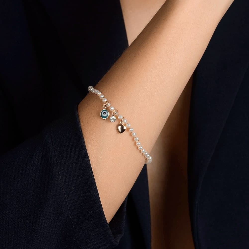 Pulseira Dourada de Pérolas com Olho Grego Coração e Ponto de Luz, imagem 2